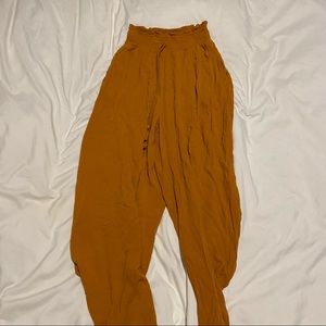 Loose fit flowy pants